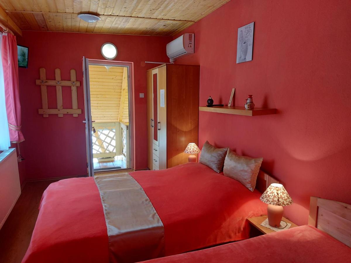 Castello Vendeg Es Apartmanhaz Eger Ngoại thất bức ảnh