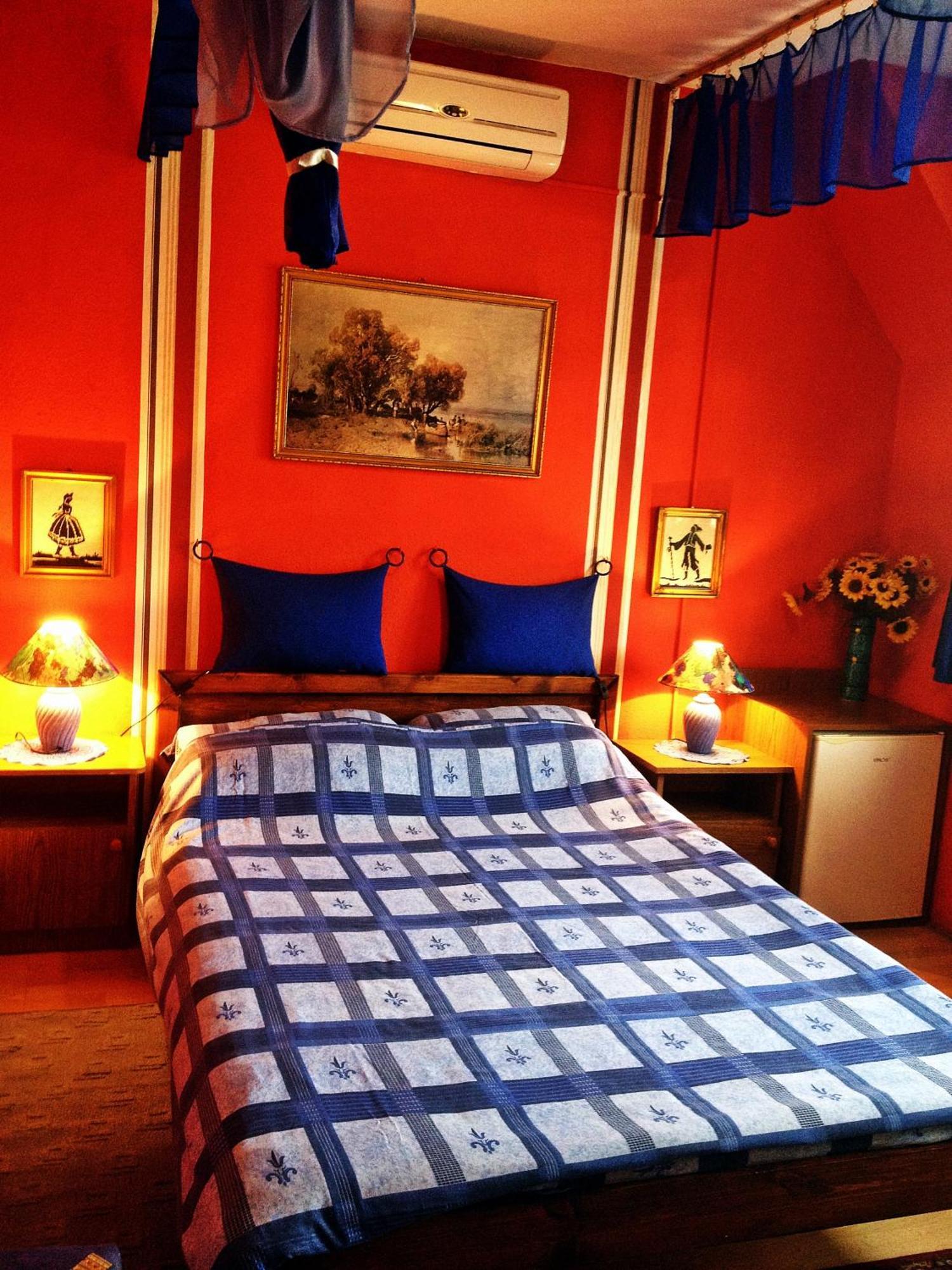 Castello Vendeg Es Apartmanhaz Eger Ngoại thất bức ảnh